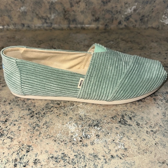 Toms Shoes Toms Brand New Size 8 Beautiful Color Poshmark
